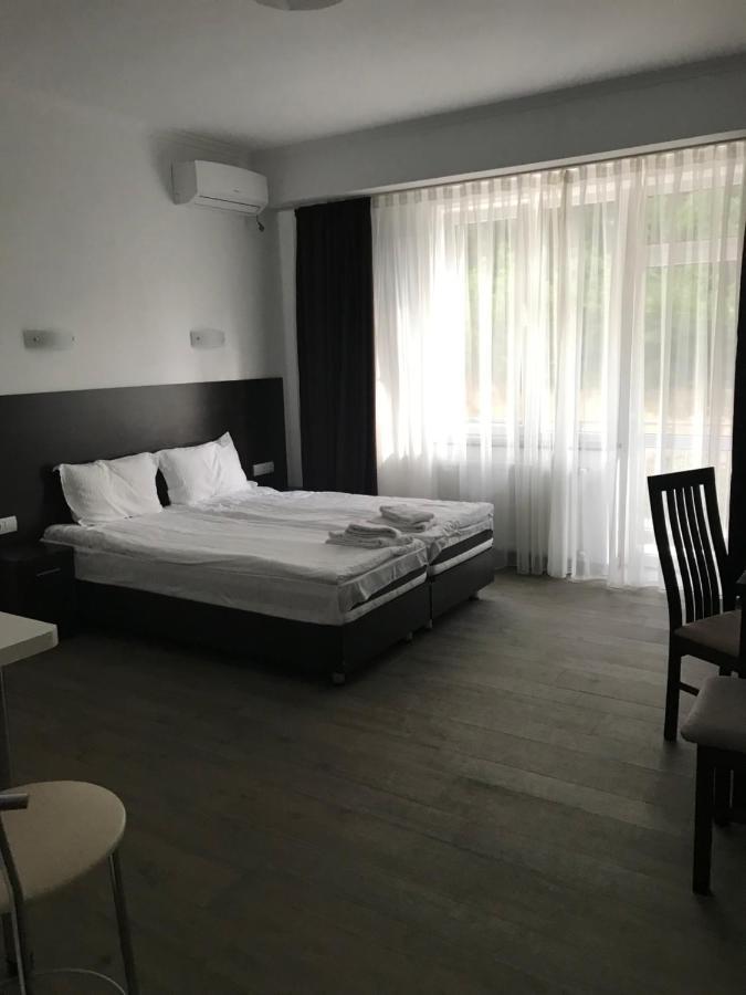 Hotel Neopolis à Polyana  Extérieur photo
